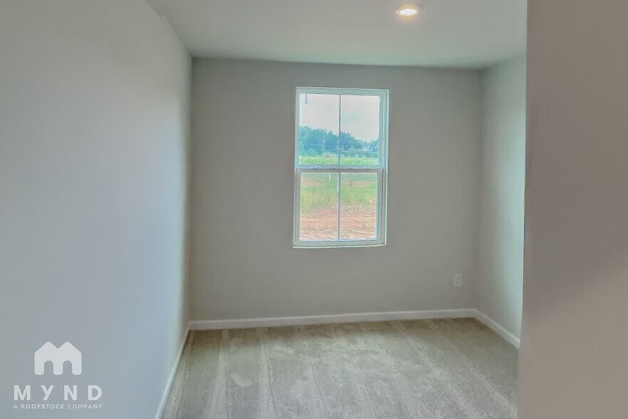 Building Photo - 6133 Bridle Crk Dr