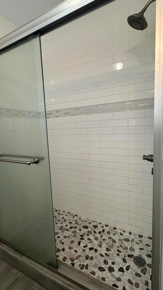 Building Photo - 2723 Dudley Dr W