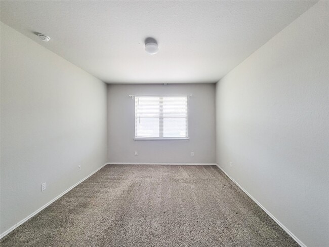 Building Photo - 21043 Iris Holly St