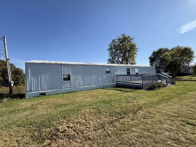 Primary Photo - 1353 Nevins Station Rd