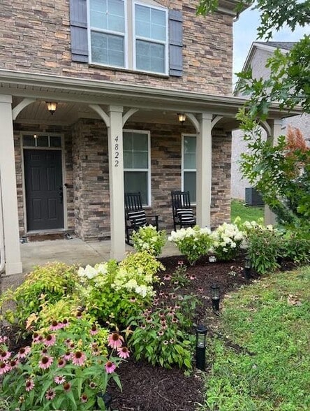 Building Photo - 4822 Genoa Dr