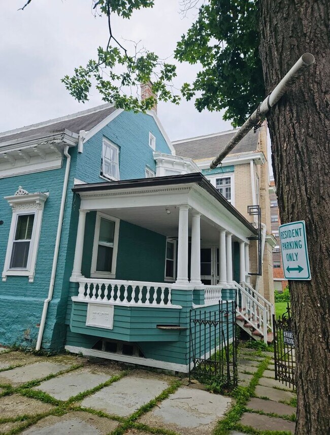 Building Photo - 580 1st Ave