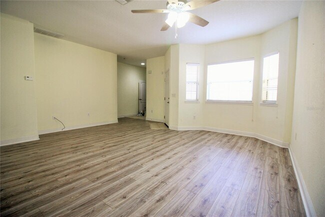 Building Photo - 17409 Promenade Dr