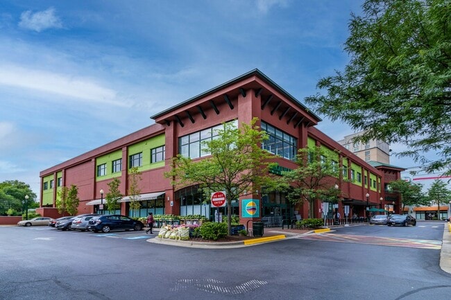 Building Photo - Silver Spring, MD