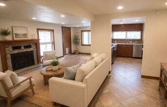 Building Photo - 5BD/3BA Home Near Pearl St, CU, Hiking, Park