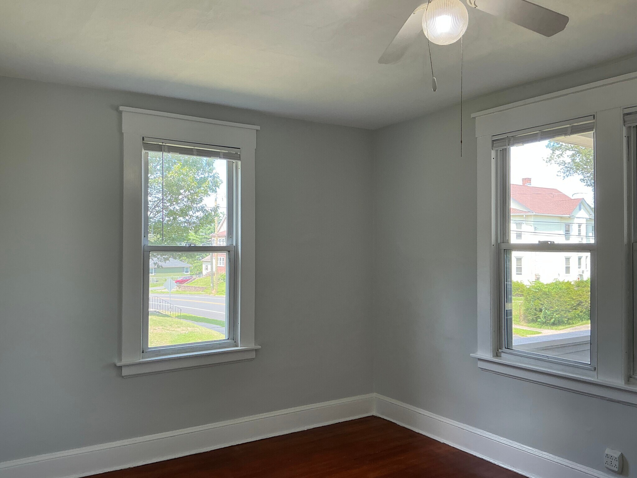 Building Photo - 176 McClintock St