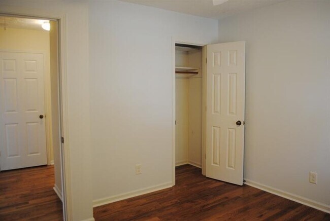 Building Photo - 1407 Independence Way