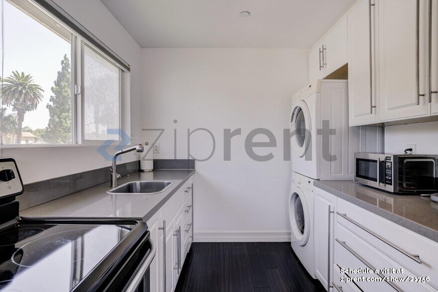 Building Photo - 3313 Cattaraugus Ave