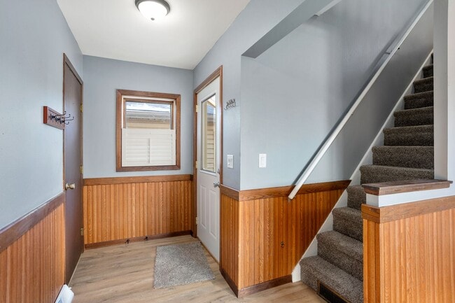Building Photo - 108 Depere St