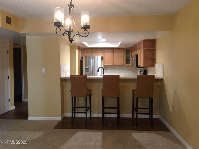 Building Photo - 986 Holman Way