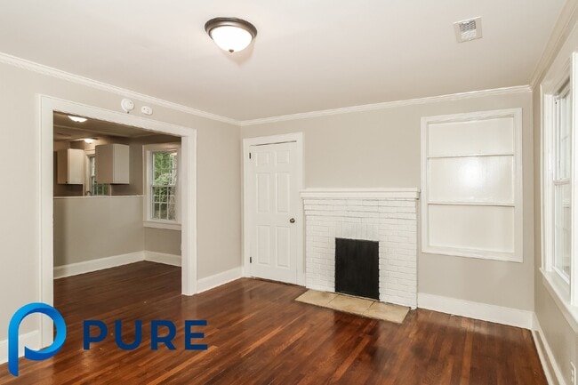 Building Photo - 1 Hillcrest Ave