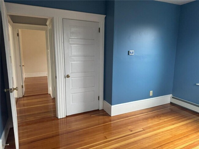 Building Photo - 15 Freeborn St