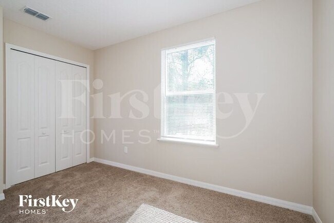 Building Photo - 10226 Magnolia Hills Dr