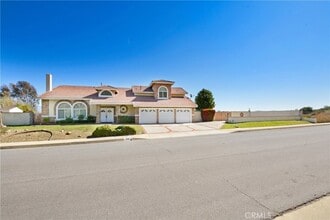 Building Photo - 1140 Regal Canyon Dr