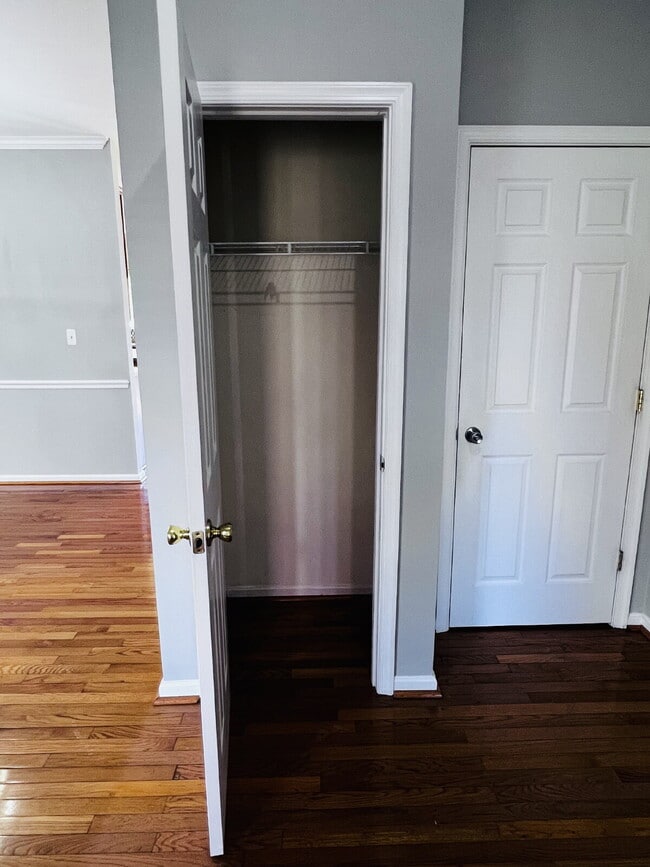 Building Photo - Move-in Special: HALF OFF off of the first month's rent! Stunning 4-5 Bedroom Home for Rent in En...