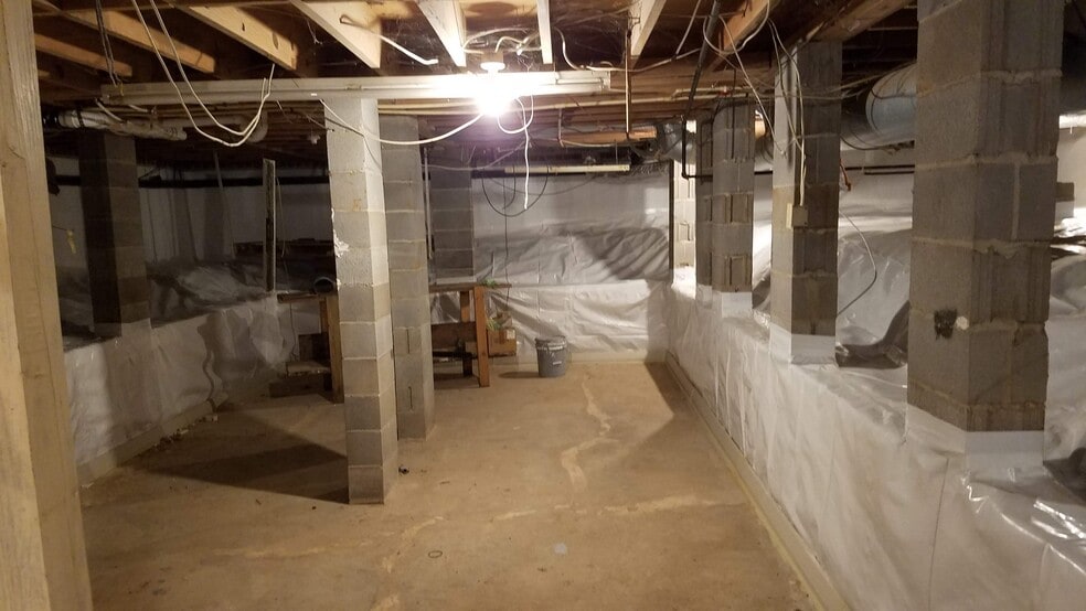 Sealed basement for extra storage - 115 Windy Hill Ct