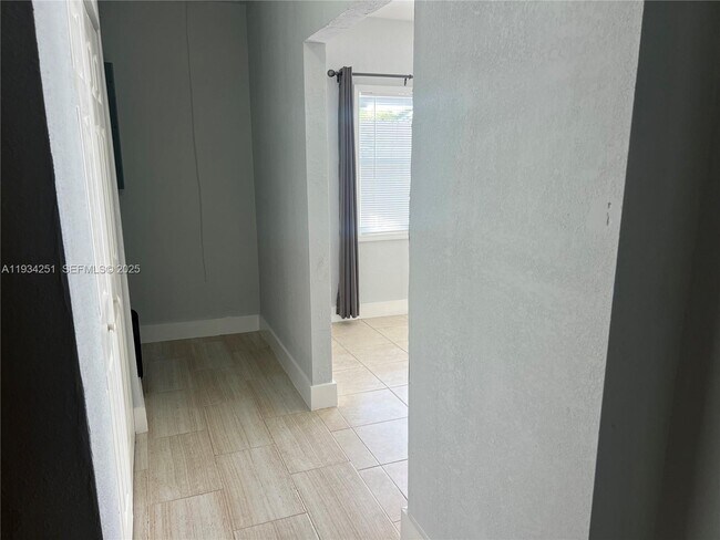 Building Photo - 26121 SW 130th Ave