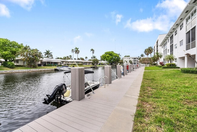 Building Photo - 1461 S Ocean Blvd