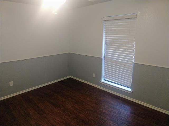 Building Photo - 2116 Turf Club Dr