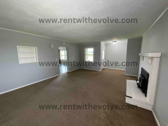 Building Photo - 4603 S Bloomingport Rd