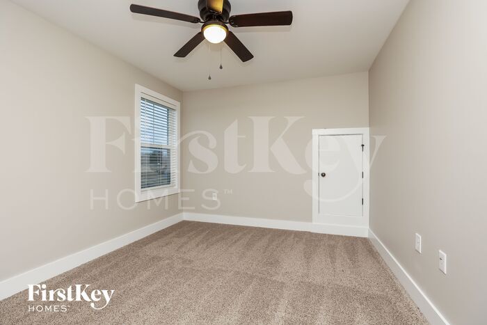 Building Photo - 708 Jersey Dr