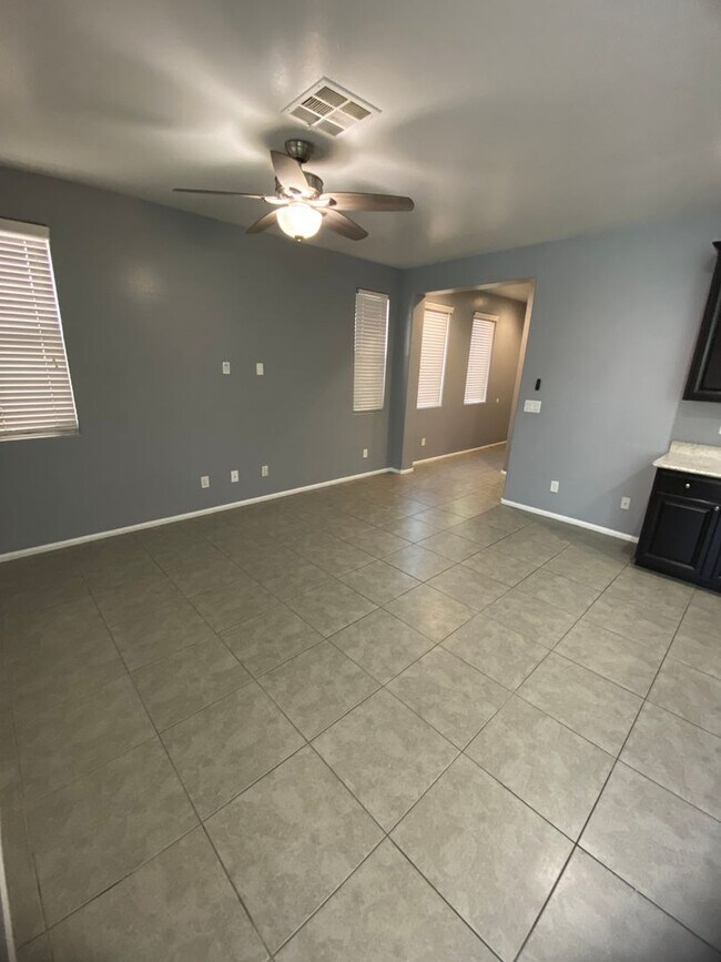 Building Photo - AMERICANA Property Mgmt - Beautiful 4 beds...