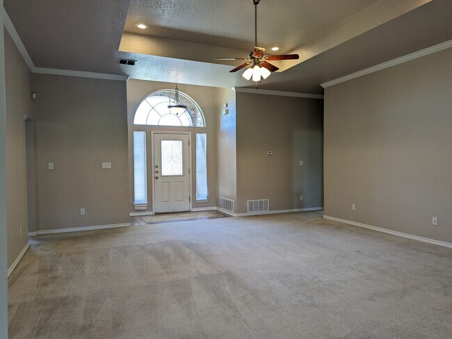 Building Photo - 521 Mustang Trail