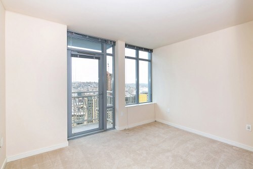 Building Photo - The Cosmopolitan - 1 bedroom + den