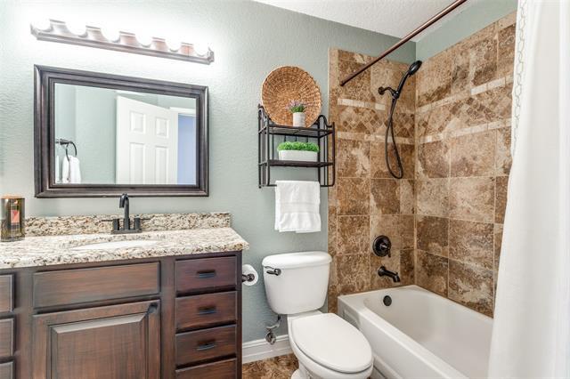 Building Photo - 2704 Wind Ridge