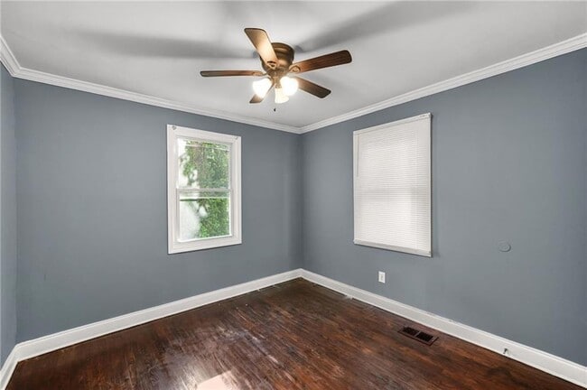 Building Photo - 360 Betsy Ave SW