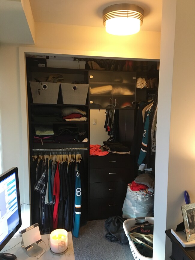 Walk-in closet area - 175 West Saint James Street