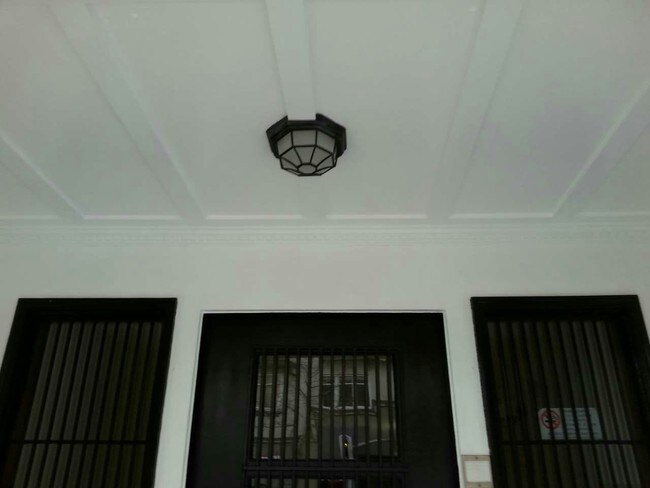 Building Photo - 1440 Jones St