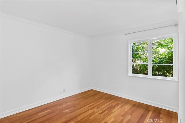 Building Photo - 1290 N Coast Hwy