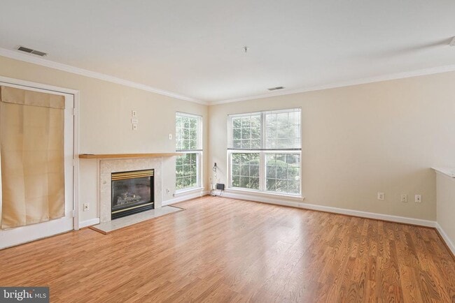 Building Photo - 6294 Wild Swan Way