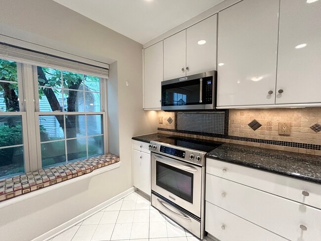 Building Photo - 10378 Bridgetown Pl