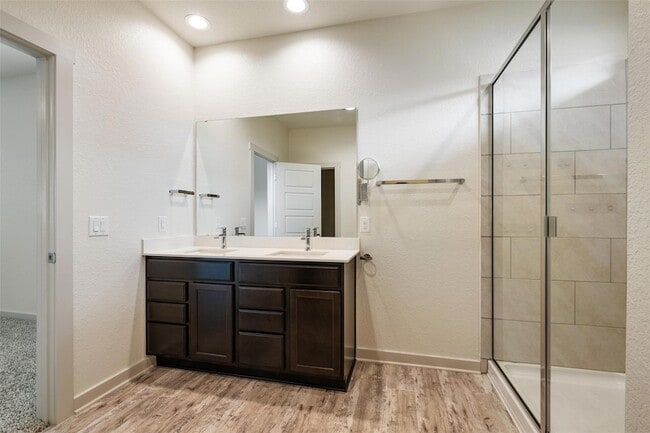 Building Photo - 253 Deserti Rd