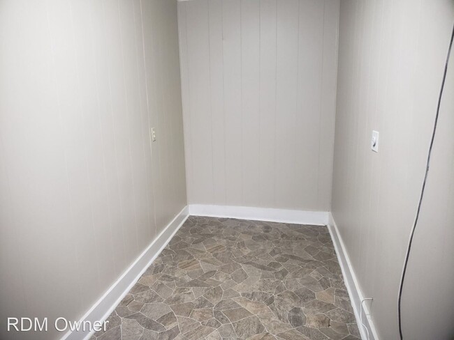 Building Photo - 4 br, 2 bath House - 4207 Truman Ave