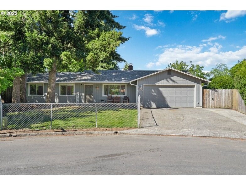 Building Photo - 5515 NE 41st Ave