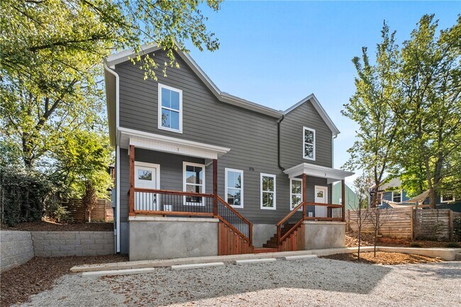 Building Photo - 576 S Willow Ave