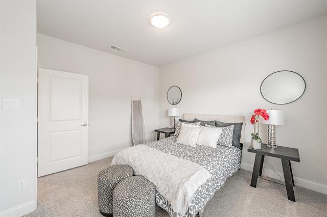 Building Photo - 9713 Thorncrown Ln