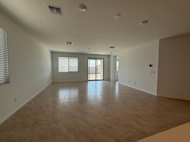 Building Photo - 24245 W Raymond St