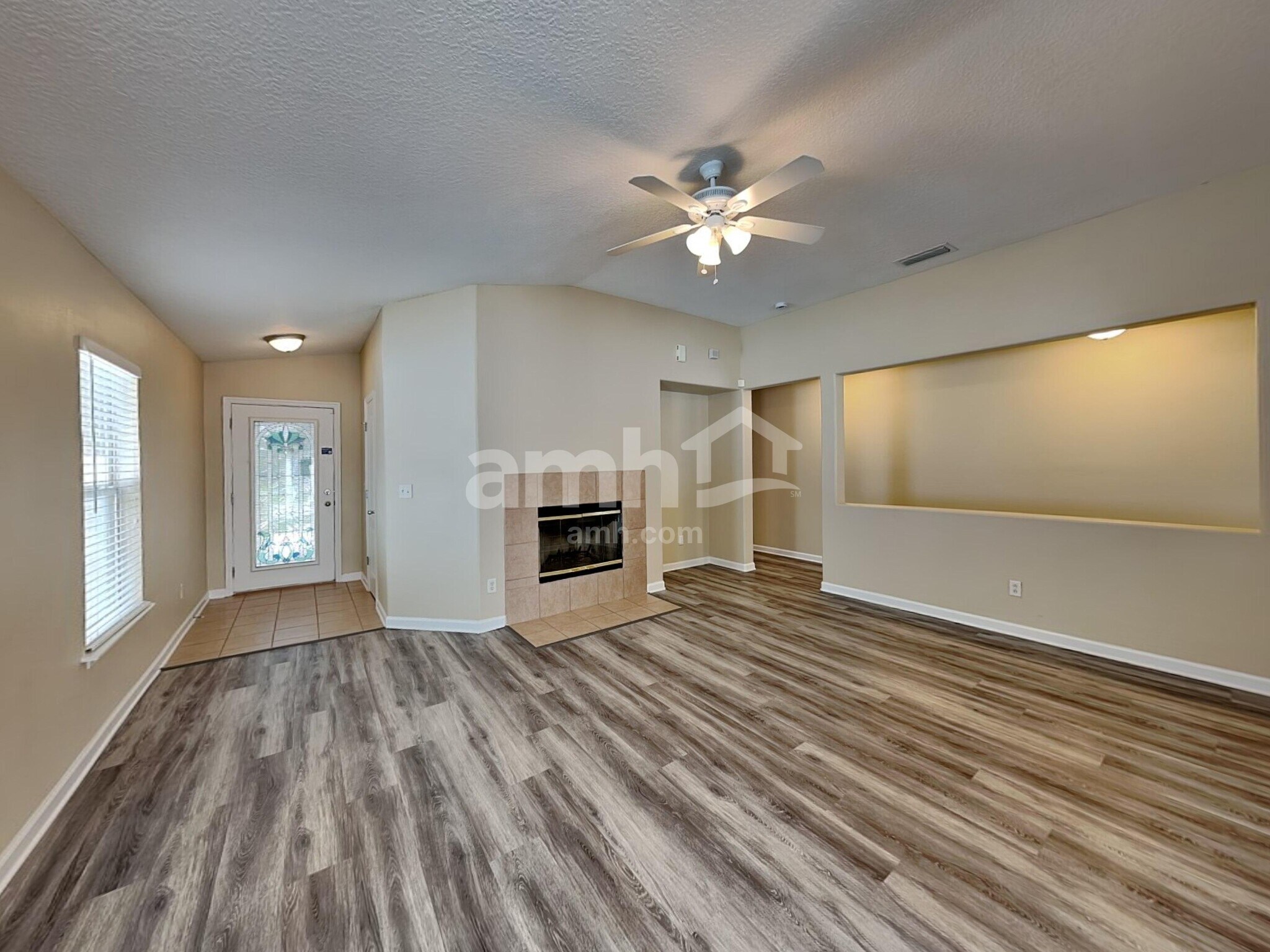 Building Photo - 421 Monet Ave