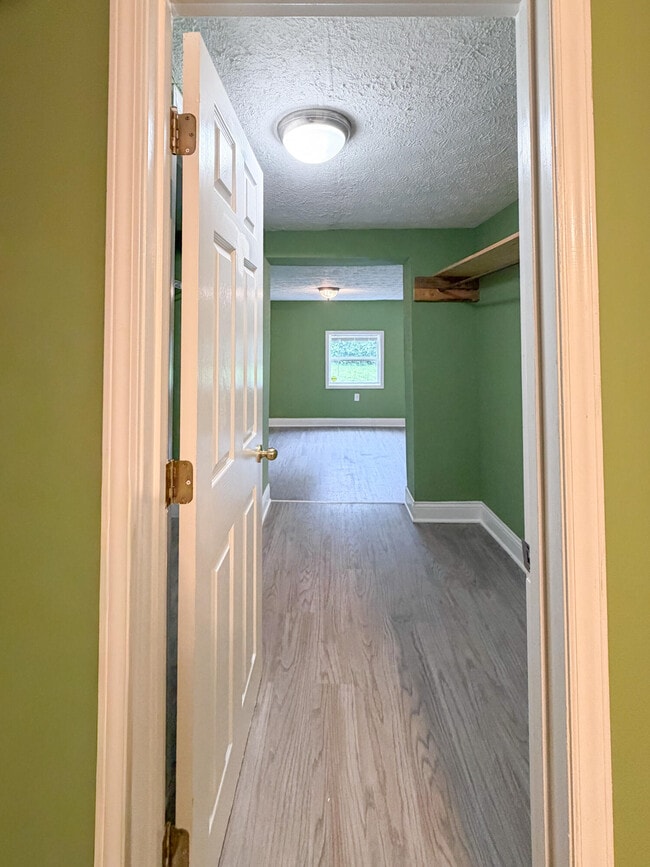 Building Photo - 180 Cr-1148