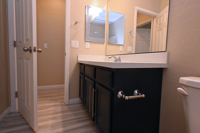 Building Photo - 340 Cadence Vista Dr