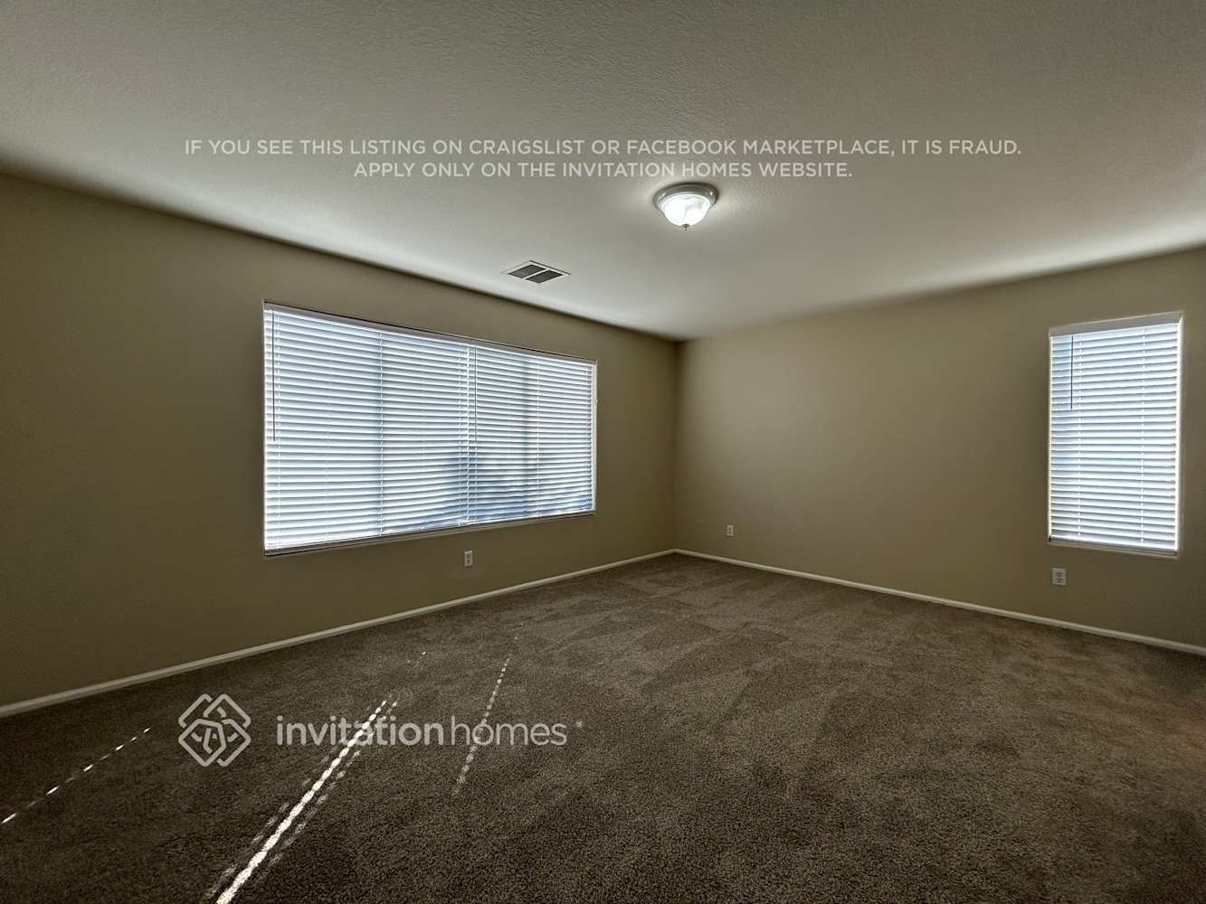 Building Photo - 16662 W Belleview St