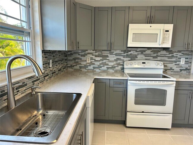 Building Photo - 8611 51st Ave W