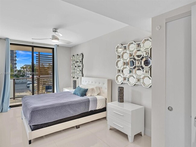 Building Photo - 3040 N Ocean Blvd