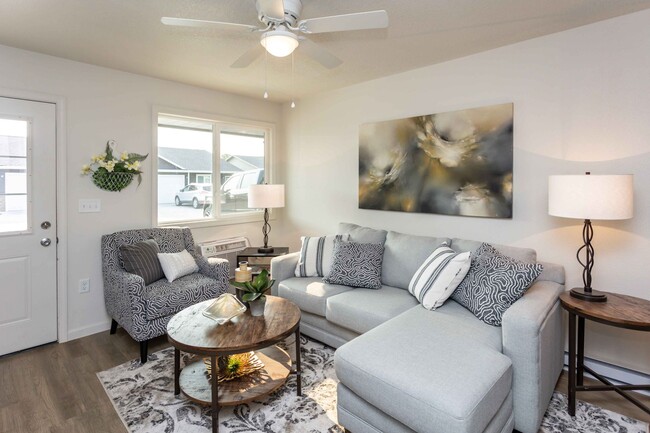 Building Photo - Gateway Cottages