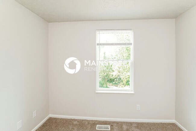 Building Photo - 3 Bedroom Pet-Friendly Home in POWELL, TN with Main Street Renewal