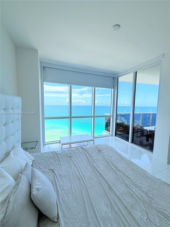 Building Photo - 18201 Collins Ave